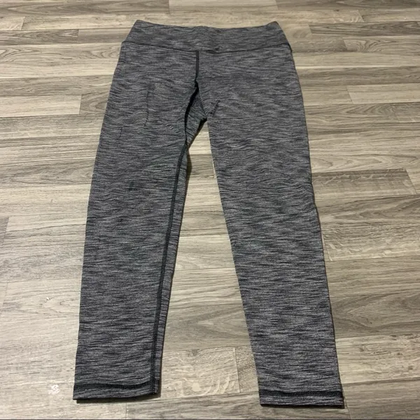 🌿Victoria’s Secret Grey Skinny Leggings; Large - Image 3