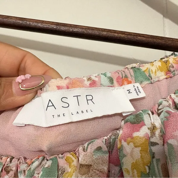 ASTR The Label Kaylini Floral Maxi Dress Pink Multicolor Size M - Image 6