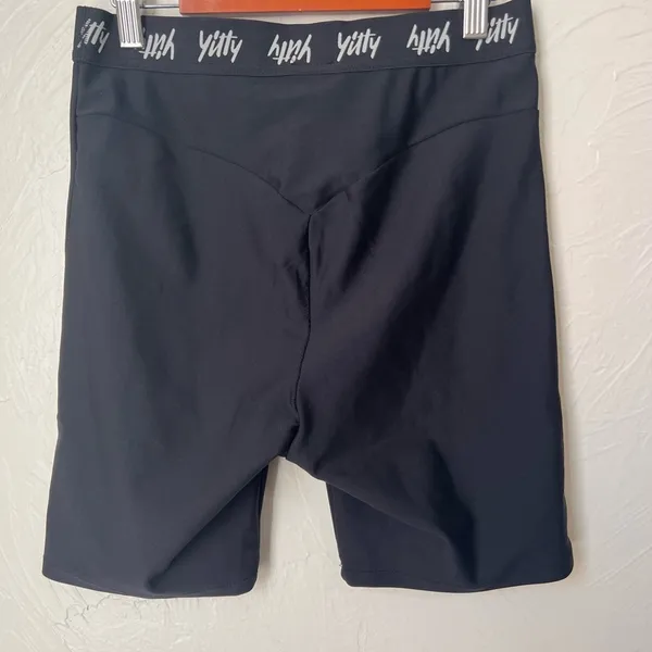 Yitty high rise Major label smoothing black bike short size M - Image 5