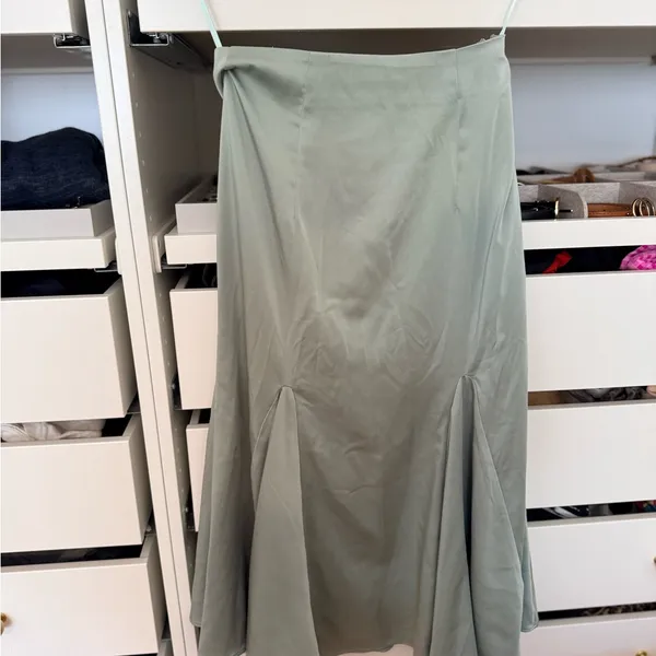 MOTF Sage Green Flared Pleated Skirt - Image 3