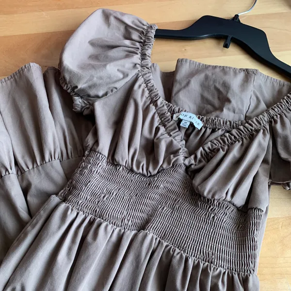 Moon River Brown Smocked Puff Sleeve Tiered Mini Dress - Image 3