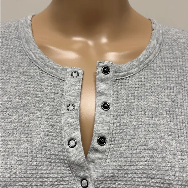 OFFLINE by Aerie Gray Waffle Knit Henley Long Sleeve Shirt S - Image 3