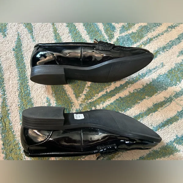 Naturalizer Black Patent Leather Milo Slip On Loafers - Image 8