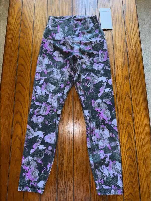 Lululemon Align High Rise 25” Floral Shift Multi Size 6 NWT - Image 3