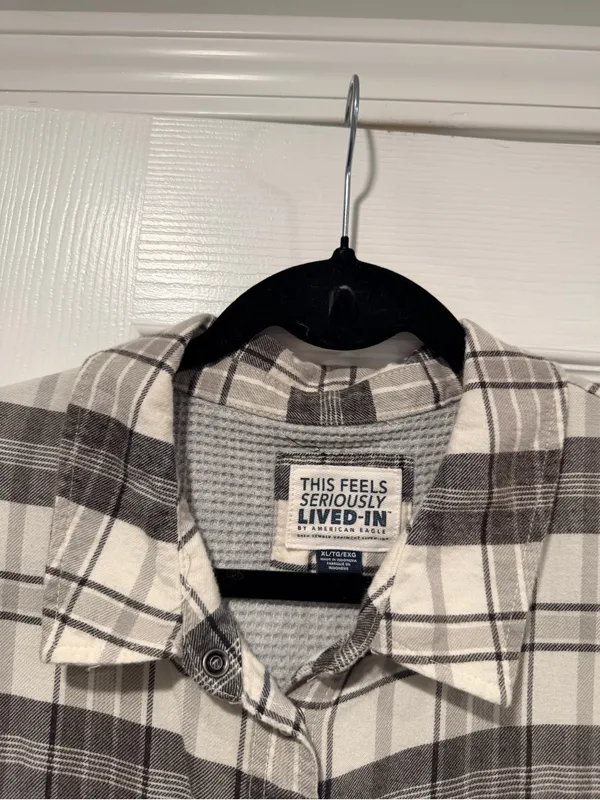 American Eagle Size XL Seriously Lived-In Gray Plaid Flannel Shirt Pearl Snap - Image 4