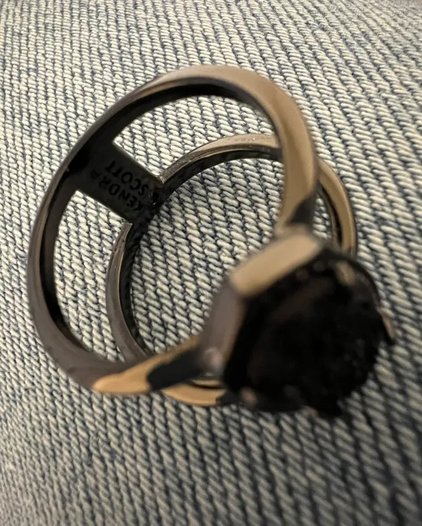 Kendra Scott Elyse Gunmetal Ring - Image 3