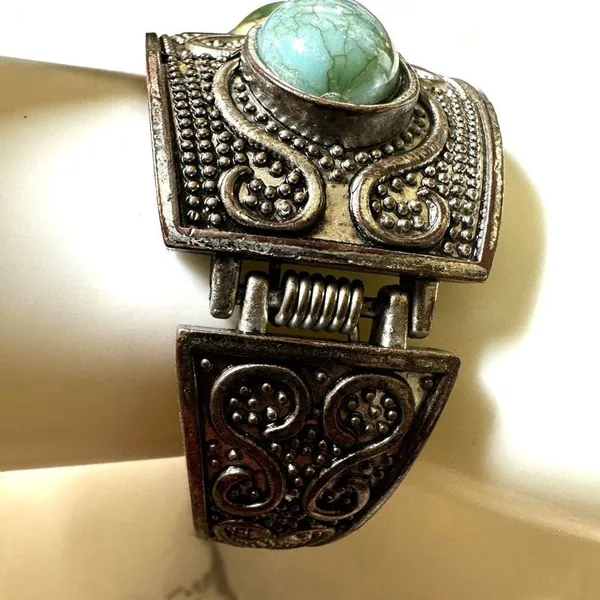 Faux turquoise silver engraved clamper bracelet Blue - Image 9