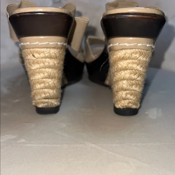Charles‎ by Charles David Beige Wedge Sandals Size 7.5 - Image 6