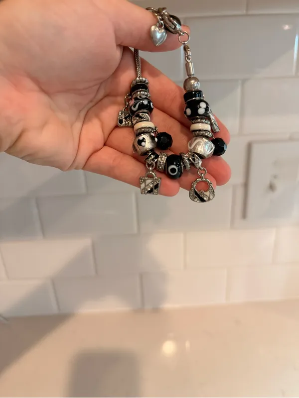 Pandora bracelet with RETIRED charms 2012 Y2K NO BOX, Pre owned EUC Authentic - Image 5