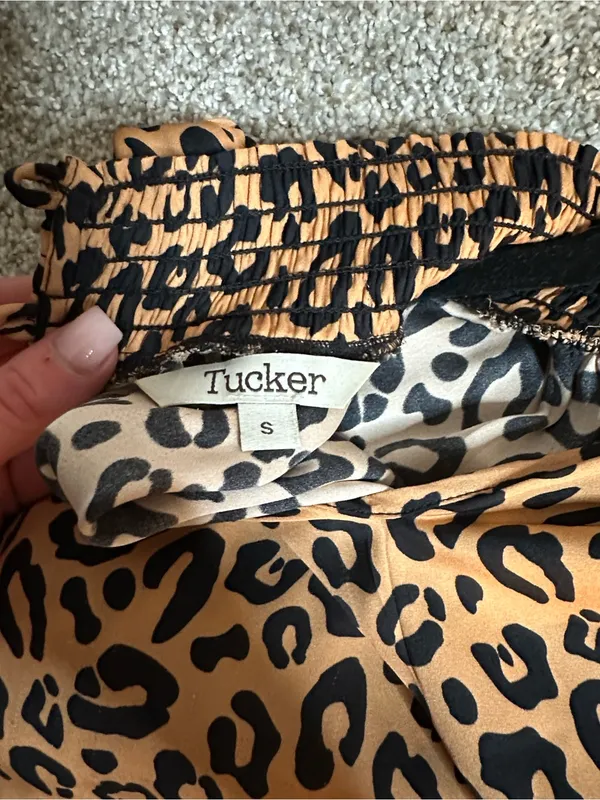 Tucker Nyc Stella Silk Blouse Size small - Image 4