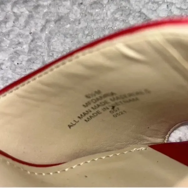 Marc Fisher Red Slide Heels (Size 6.5M) - Image 5