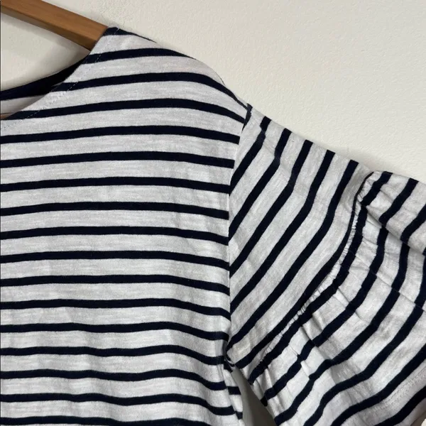 Zara Deep Navy/White Striped Short Ruffle Sleeve Boxy Cut Top/Tee size M - Image 4