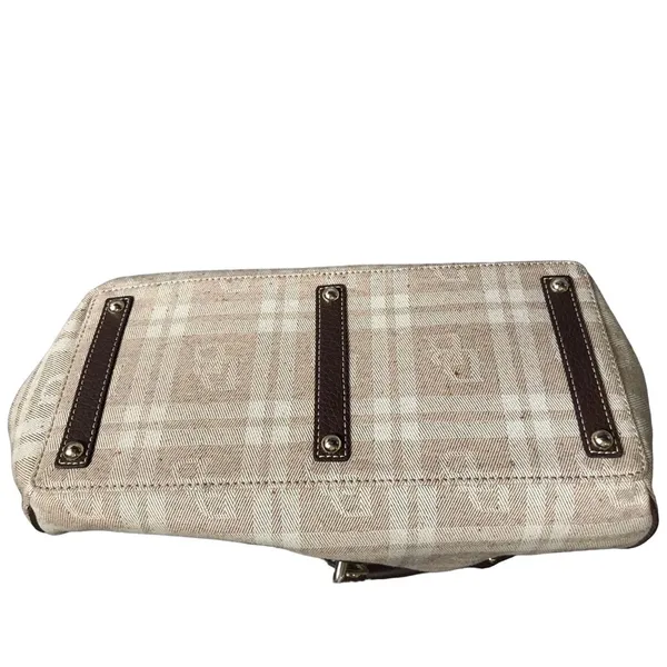 Dooney & Bourke purse - Image 9