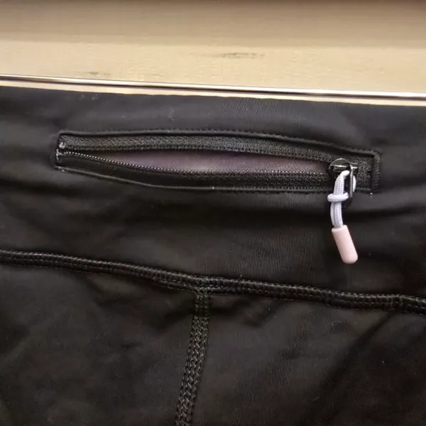 {8} Lululemon Run Fast And Free Crop Black / High Noon Dot Lilac Black Lilac - Image 10