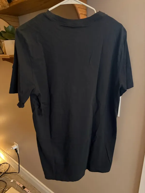 The Nike Tee Men’s Large Black  - Image 4