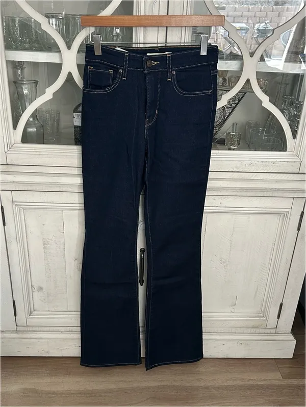 Levi’s 725 High Rise Bootcut Flared Preppy Jeans Size 26 Dark Wash Denim - Image 2