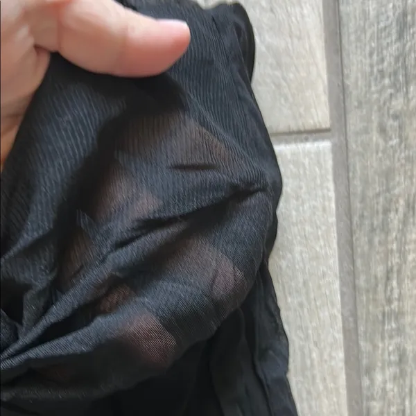 Elegant Black Midi Skirt - Image 3