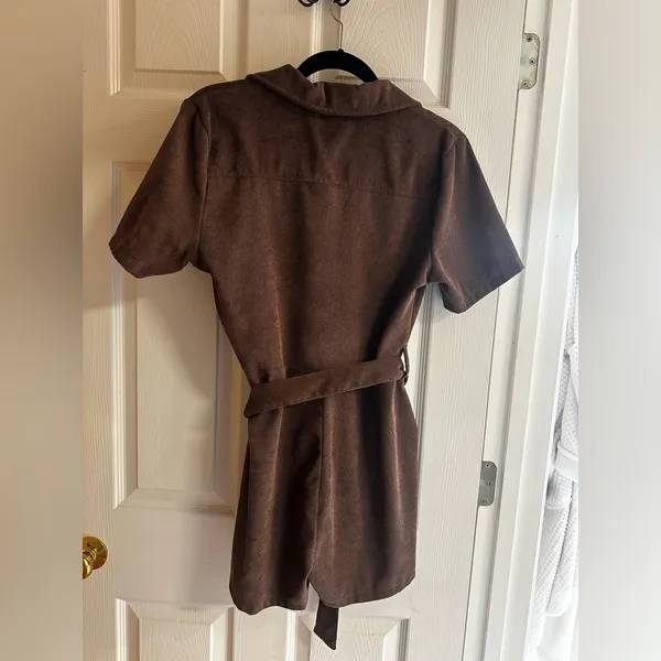 Brown Romper Size M - Image 4