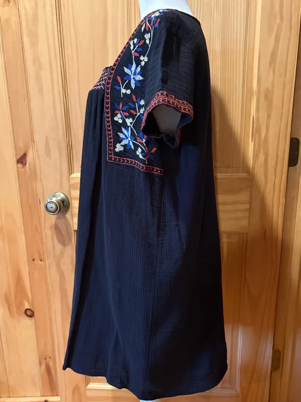 Old Navy Embroidered Square Neck Dress, Black women’s M - Image 3