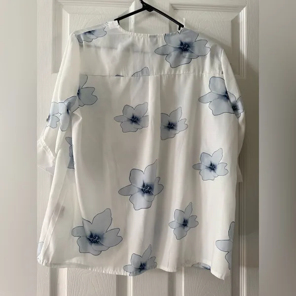 Floral Button-Up Blouse - White and Blue - Image 4