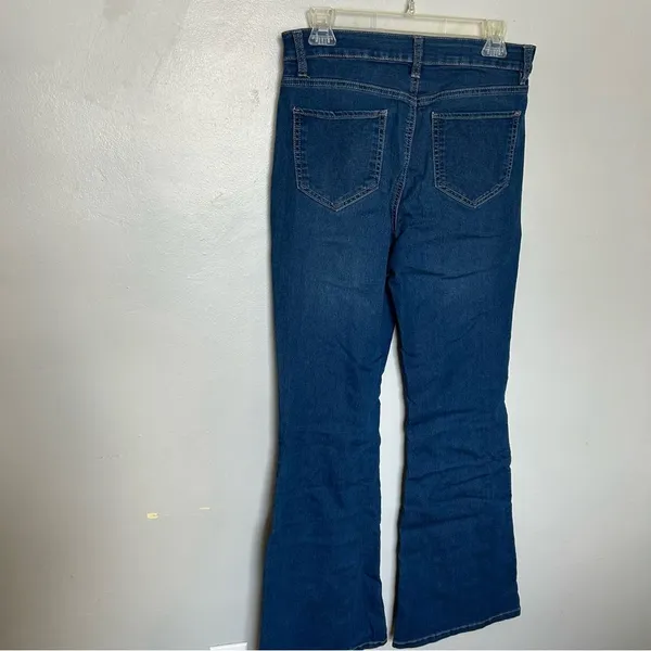YMI Hyperdenim Women’s Bootcut Stretch Jeans 8 10 M Medium - Image 4