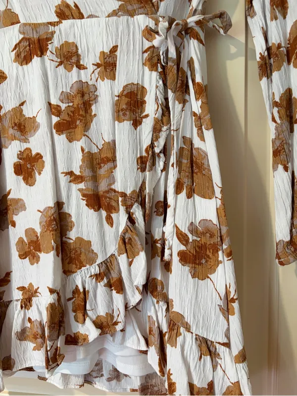 Altar’d State Long-Sleeve Brown Floral V-Neck Mini Dress Size M - Image 4