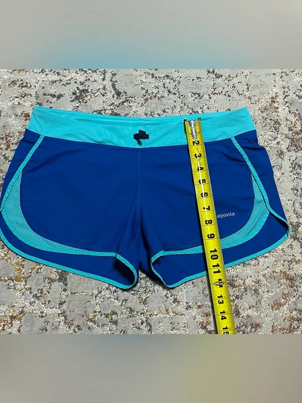Patagonia Women's Strider running shorts Medium blue - Image 5
