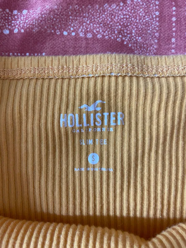 Hollister Off The Shoulder - Image 2