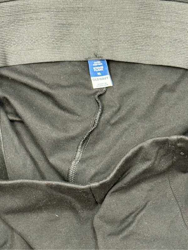 Old Navy Black Stevie Flared Cropped pants XL - Image 4