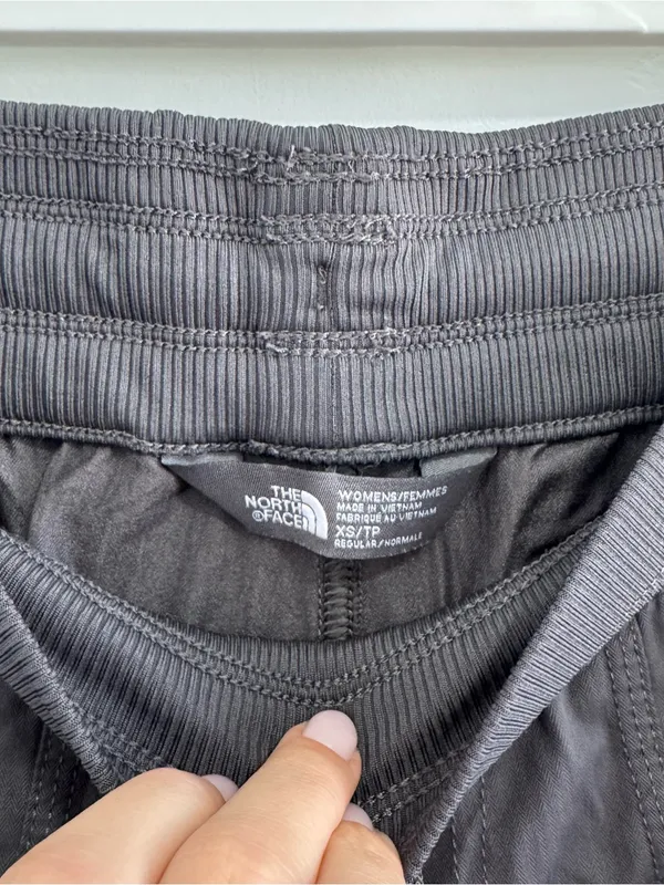 The North Face Women’s Hiking Outdoors Pants XS - Image 4