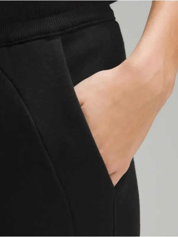 Lululemon Scuba High-Rise Jogger in Black Sz 2 - Image 3