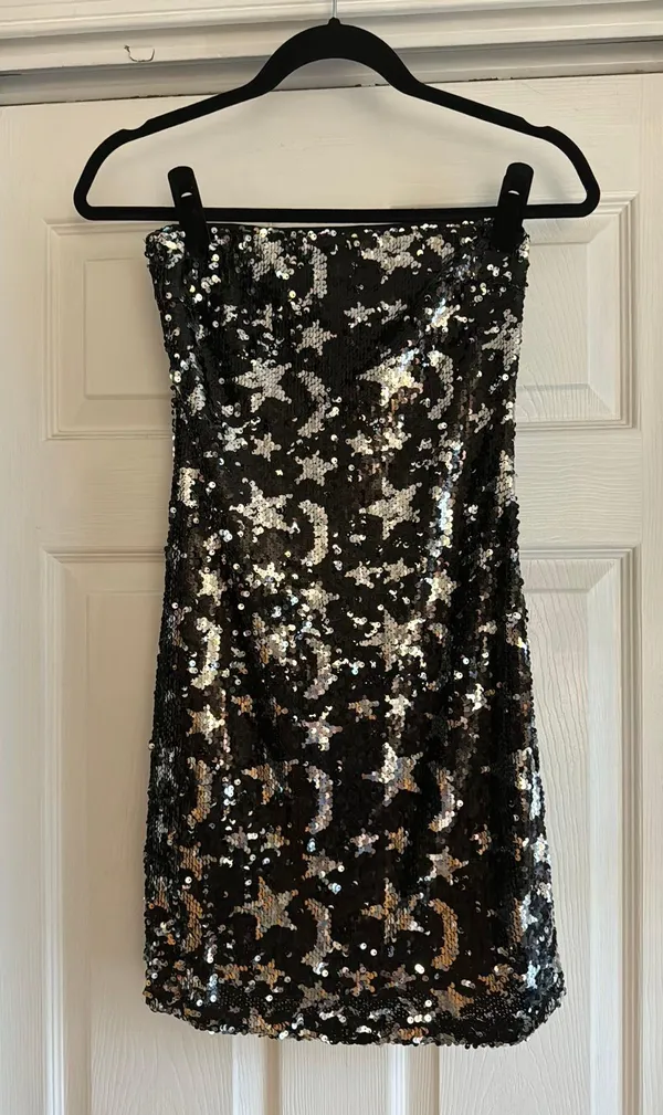 Nasty Gal Sequin Dress - Image 4