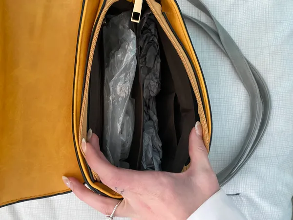 Kate Spade Purse - Image 4