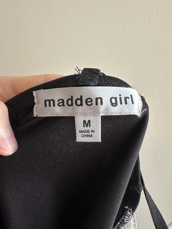 Madden Girl Black and White Bodycon Lace Trim Mini Dress, Size Medium - Image 10