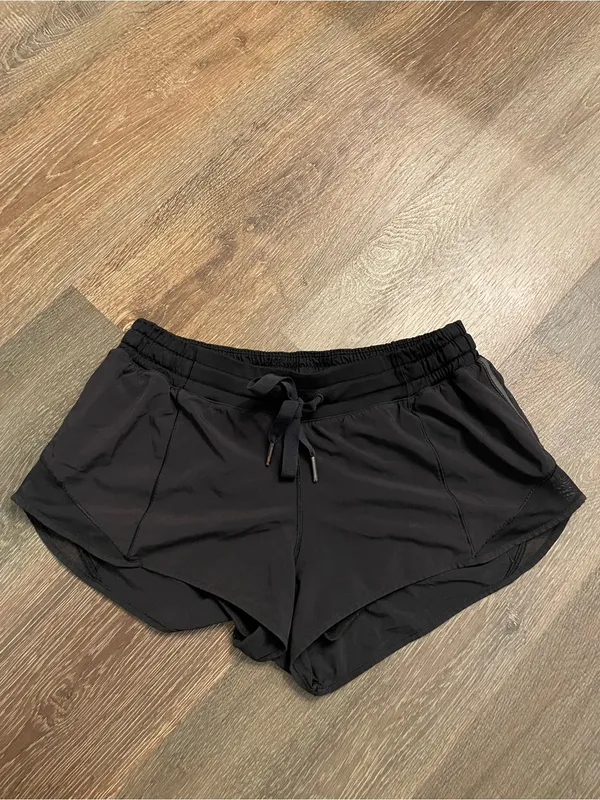 lululemon athletica Hotty Hot Short Black Women's Athletic Drawstring Size 6 - Image 2