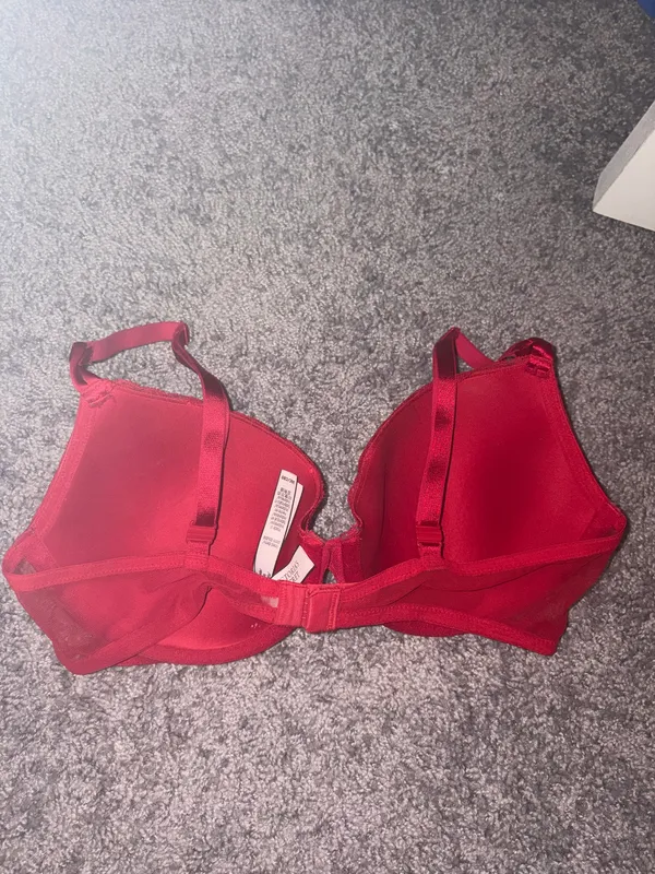 Victoria's Secret Bra - Image 4
