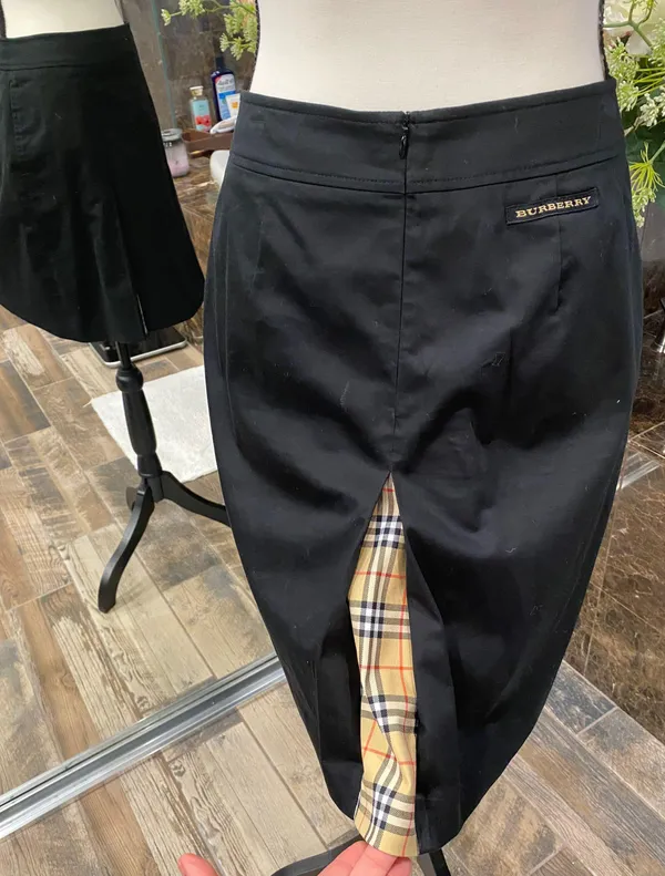 Burberry Golf Skirt Black Plaid - Image 6