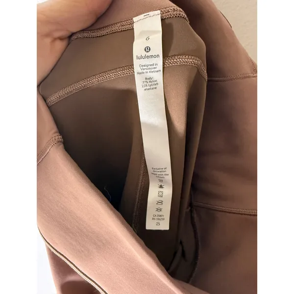 Lululemon In‎ Movement Tight 25" Everlux in Spanish Oak Size 6 - Image 3