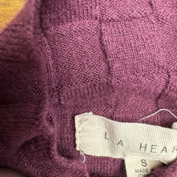 La Hearts Mock‎ Neck Cropped Top Long Sleeve Womens S Burgundy - Image 3
