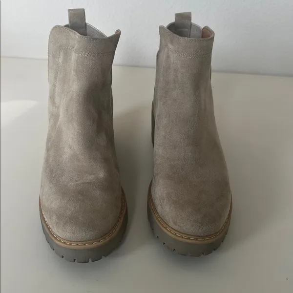 Dolce Vita Taupe Ankle Boots Tan Size 8.5 - Image 2
