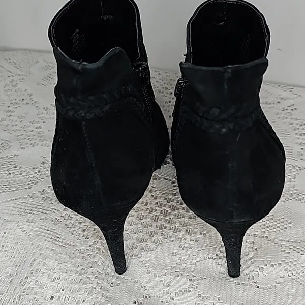 Vince Camuto Abesta leather peep toe heeled ankle bootie boots sz 8 - Image 5