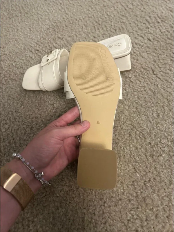 M313 sandals woman size 8m 8 m small heel - Image 3
