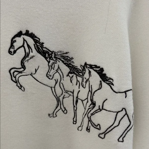 Philosophy White Crewneck Sweater with chocolate brown Horse Embroidery - Image 5