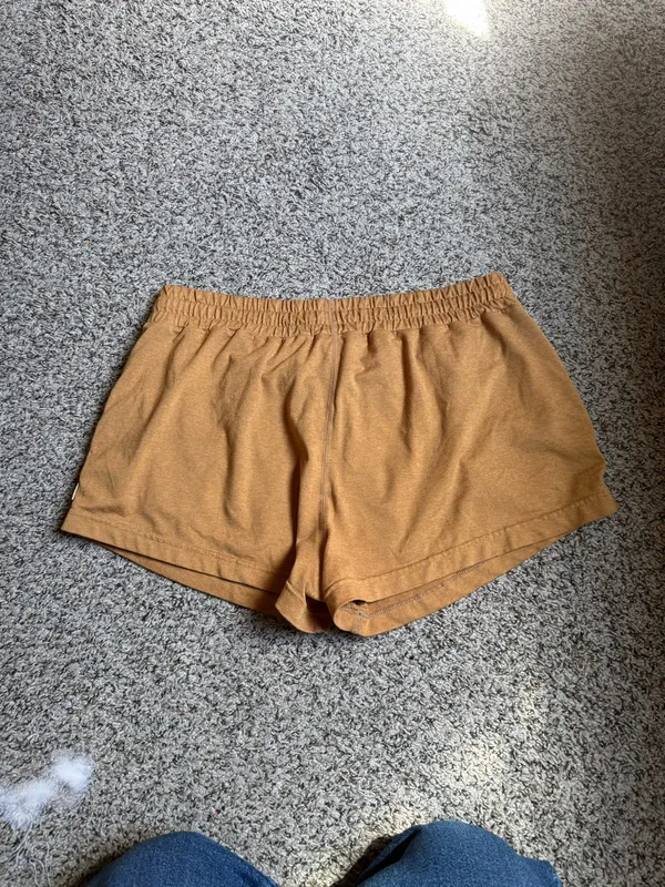 Vuori Women's Halo Performance short - Image 3
