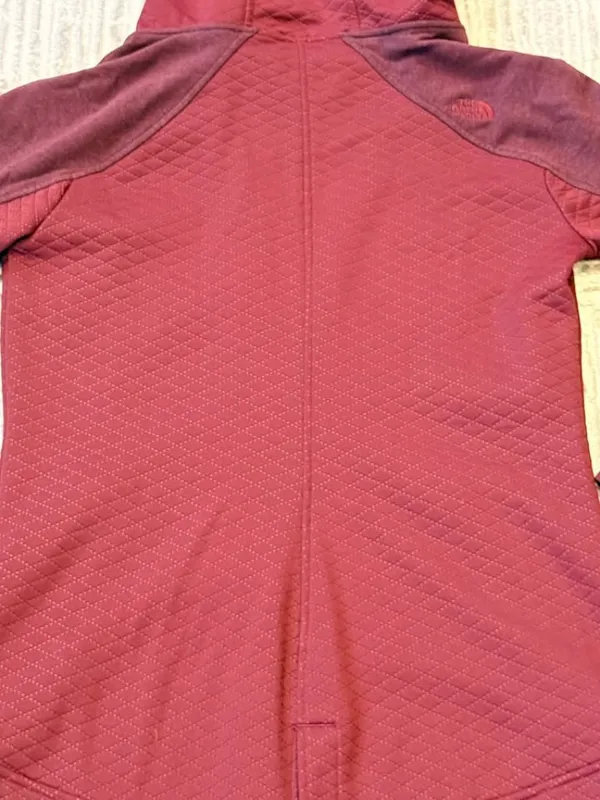 The North Face women's medium Burgundy 3/4 length coat. MSRP $225 - Image 9