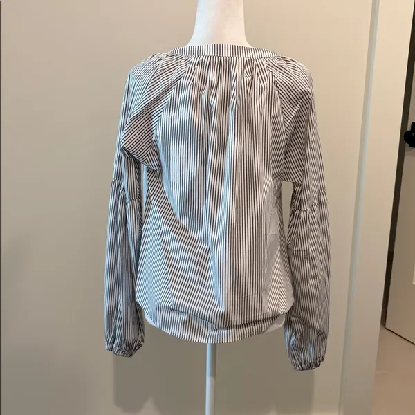 New With Tags Evereve Sophia Stripe Poplin Top S Mz M - Image 5