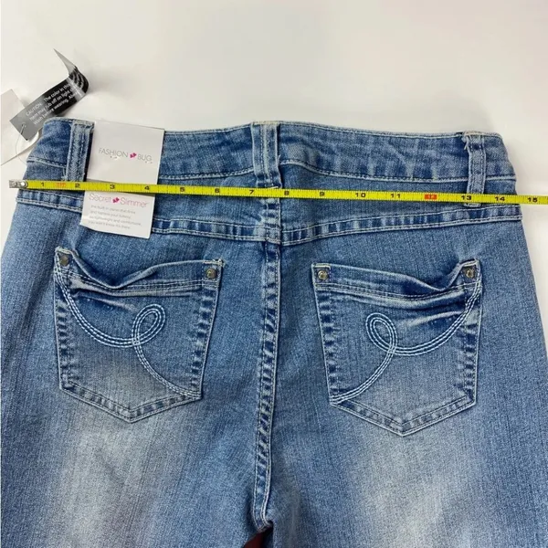 Fashion Bug Secret Slimmer Denim Crop Capri NWT Size 6 - Image 5