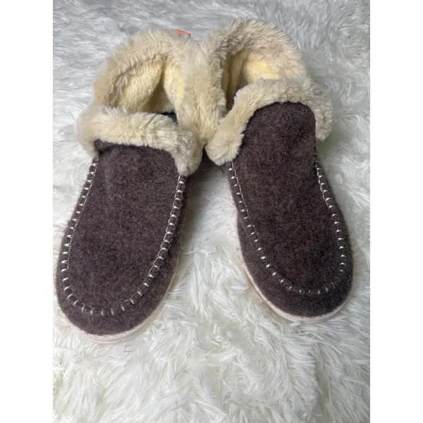 Womens Size 38 Brown Faux Fur Lined Moccasin Slippers Cozy Cabin Shoes - Image 2