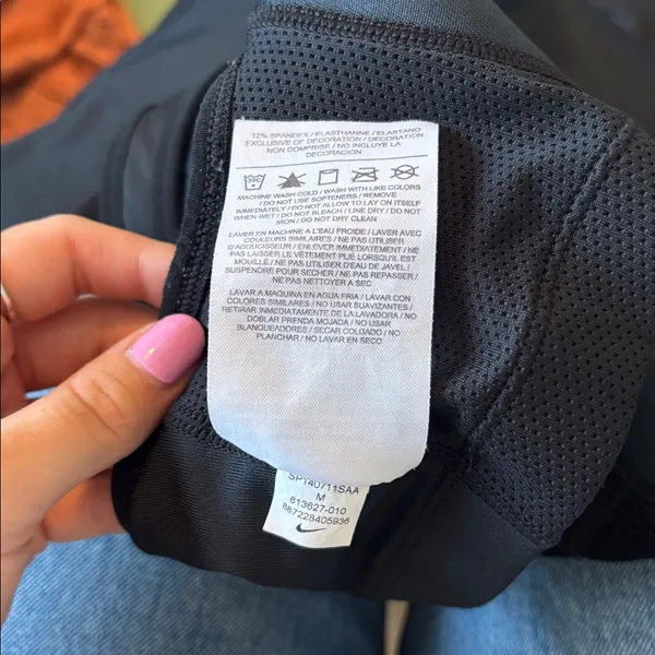 Nike Black Dri-fit Tank Top Size Medium - Image 5