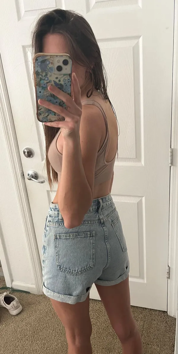 jean shorts - Image 3